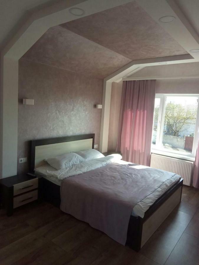 Royal House Kamianets-Podilskyi Exterior foto