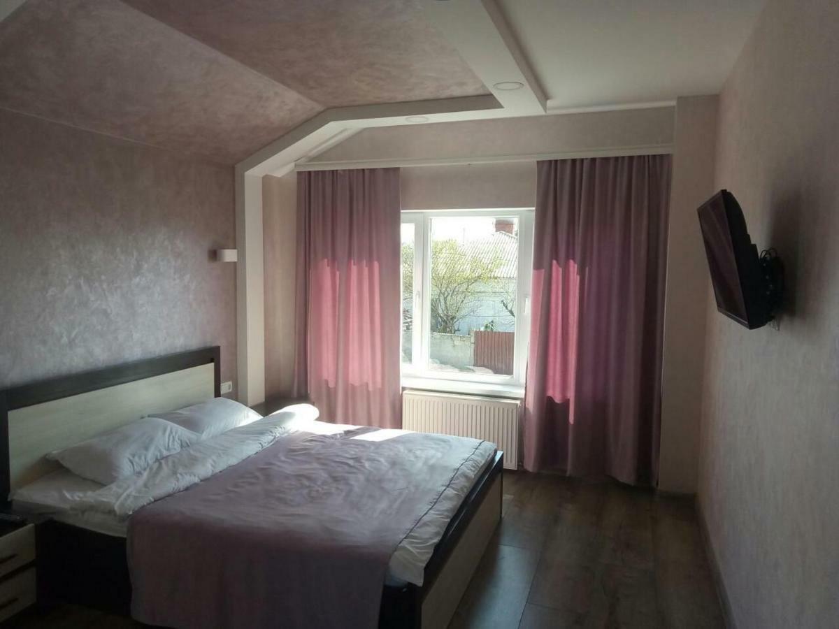 Royal House Kamianets-Podilskyi Exterior foto