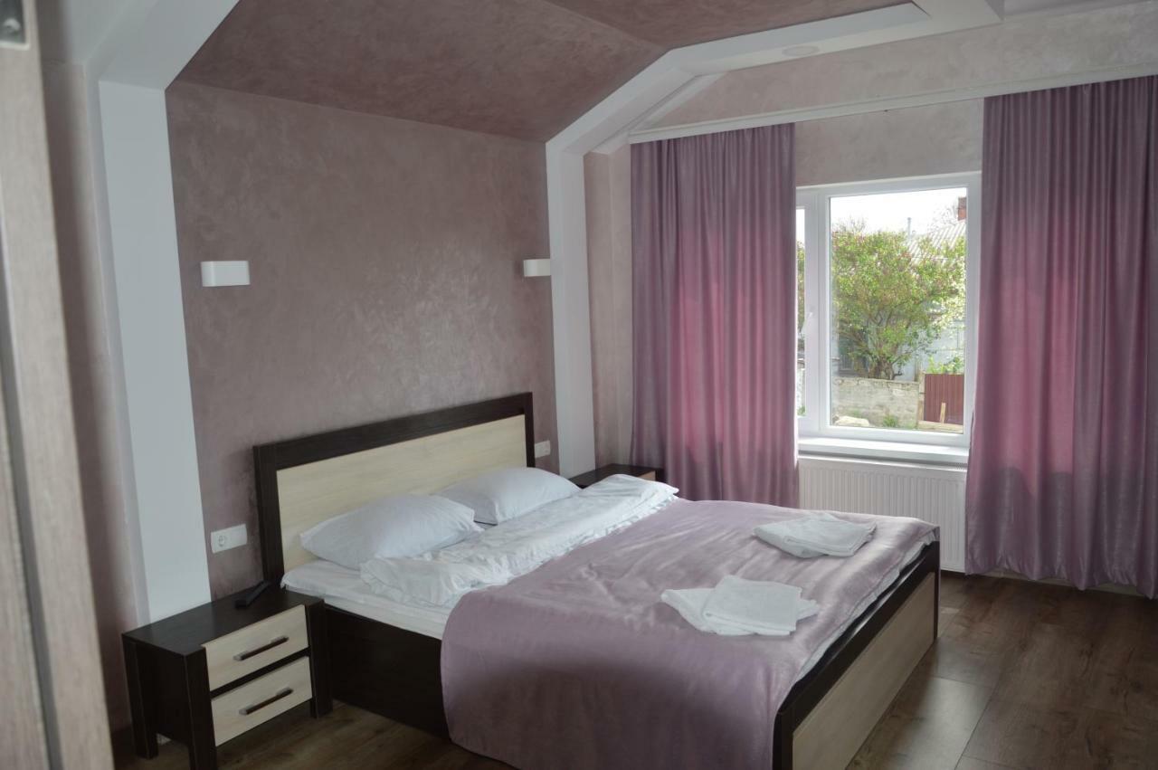 Royal House Kamianets-Podilskyi Exterior foto